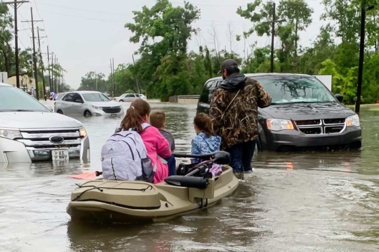 Inundaciones en Texas y Louisiana por tormentas