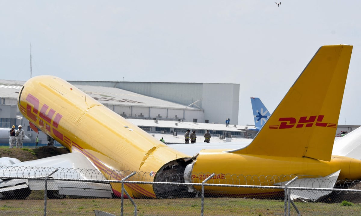 DHL cargo airplane breaks in two while landing in Costa Rica