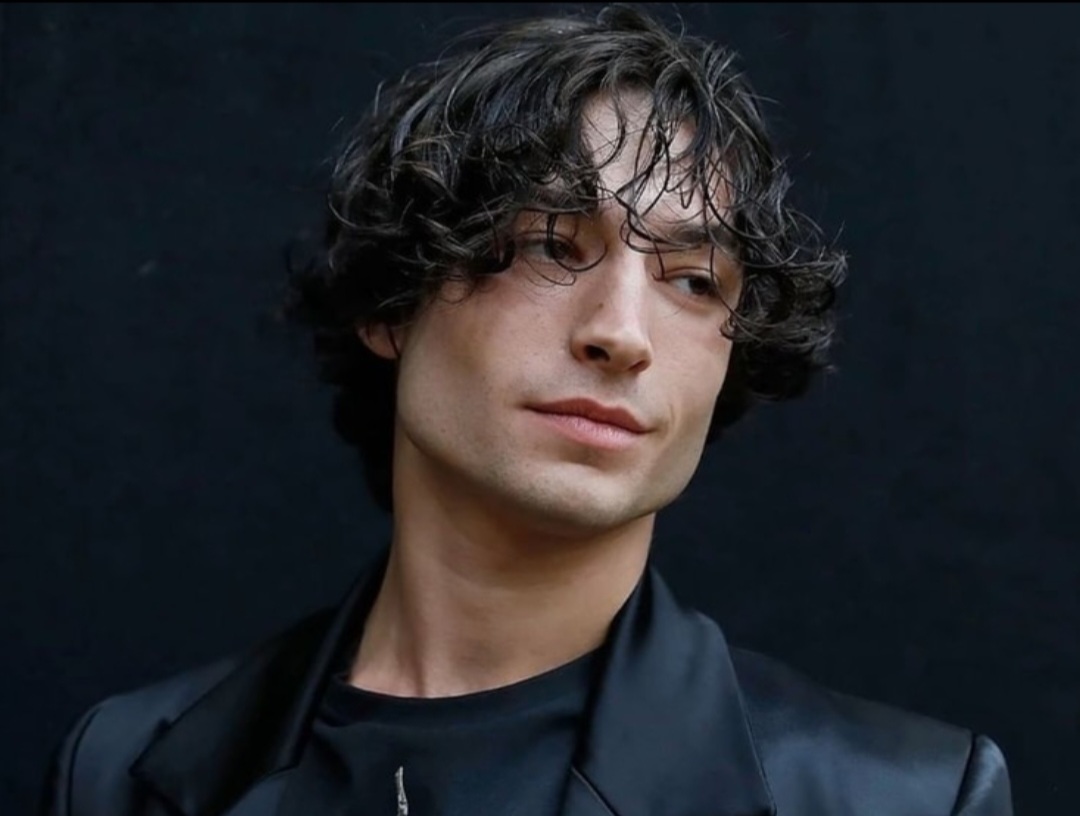 Ezra Miller faces new legal problems after being accused of manipulating a minor