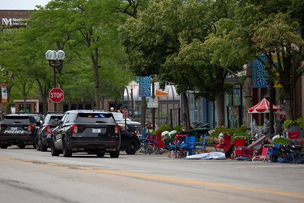 4th of July parade shooting leaves 6 killed and injured