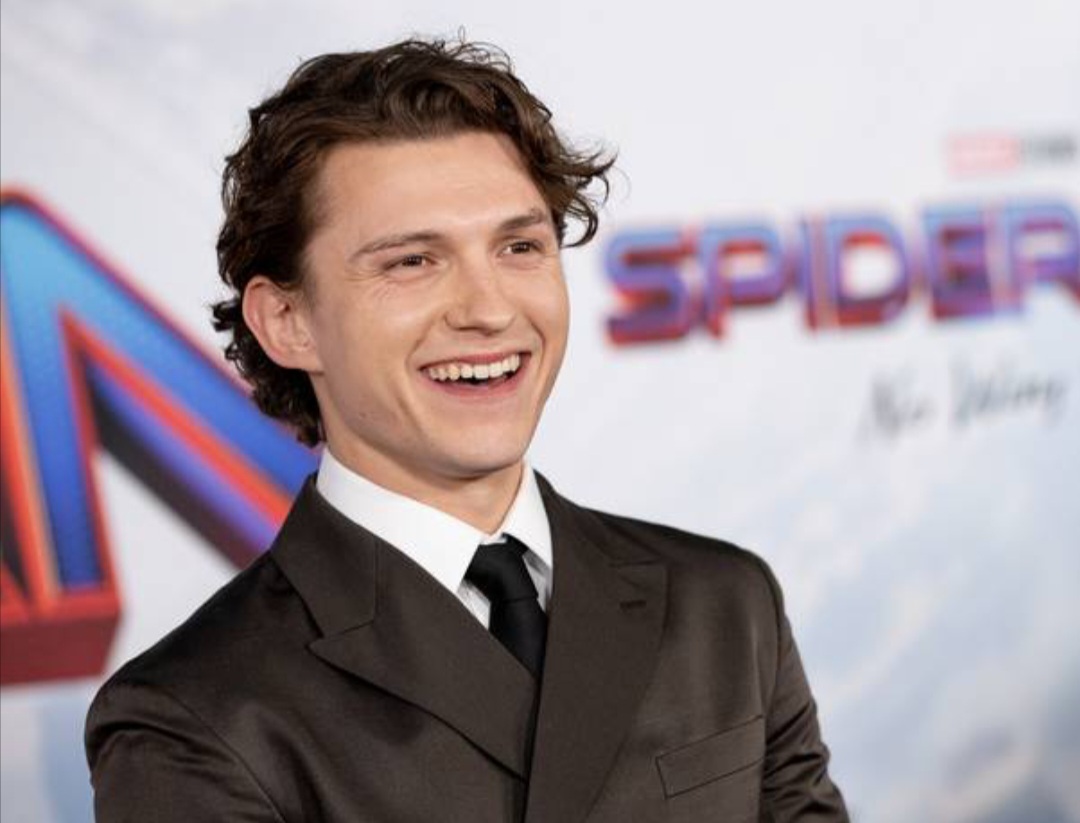 Tom Holland reappears in networks and explains the reason for his absence
